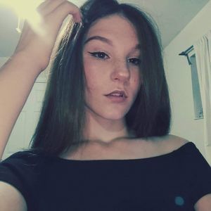 Meet your Posher, Hayley